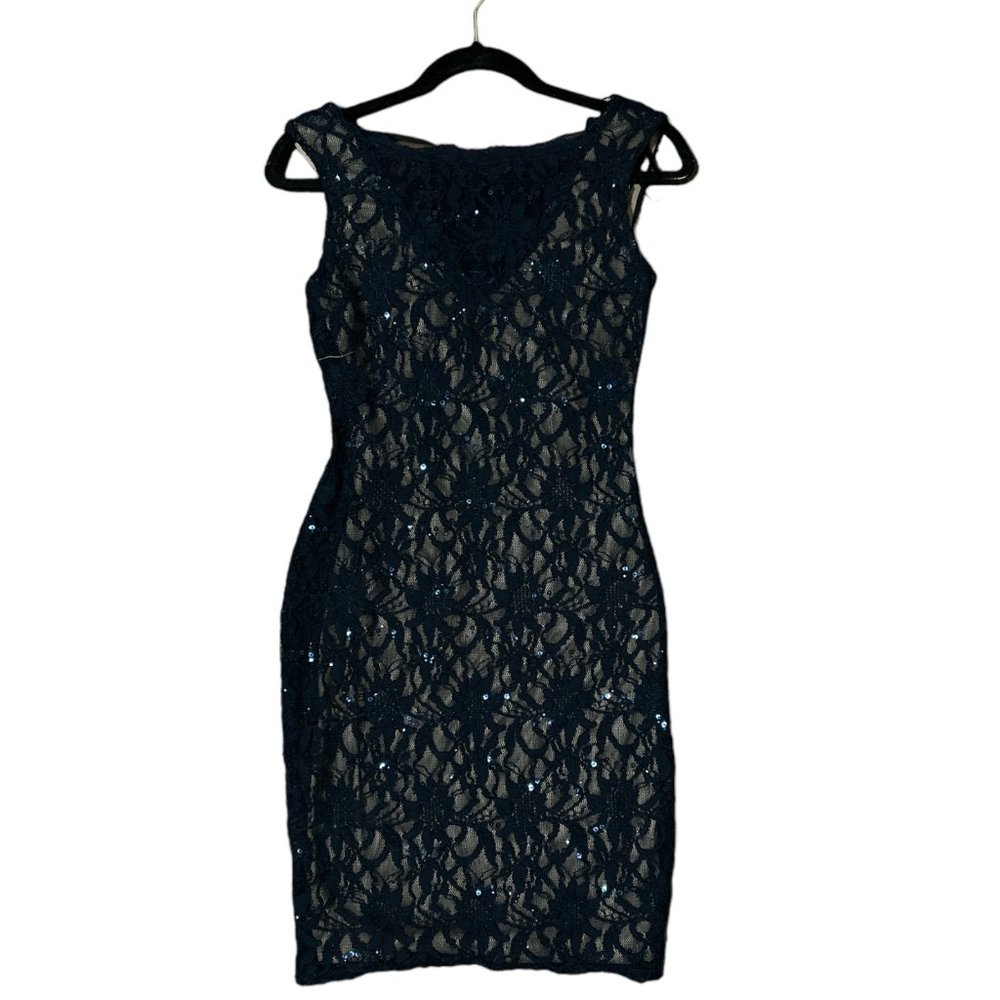 FRANK LYMAN DRESS 45272  Size:  CAN/USA/MEX 4 UK 6 GER 32  FRANCE 34  SPAIN 36 M